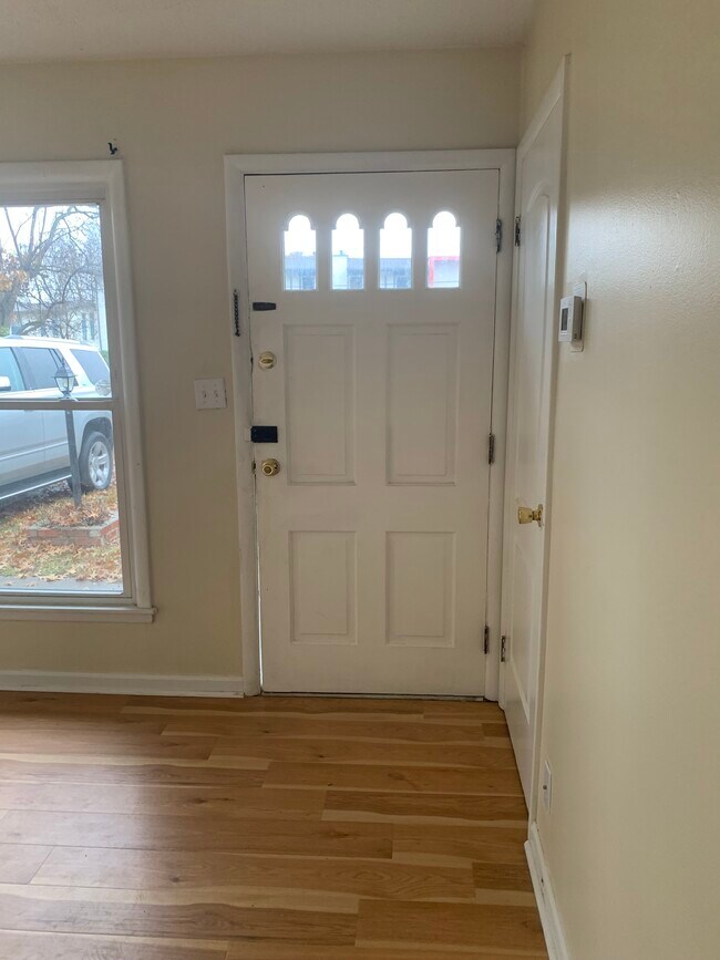 Foto del edificio - 2227 Liverpool Ln