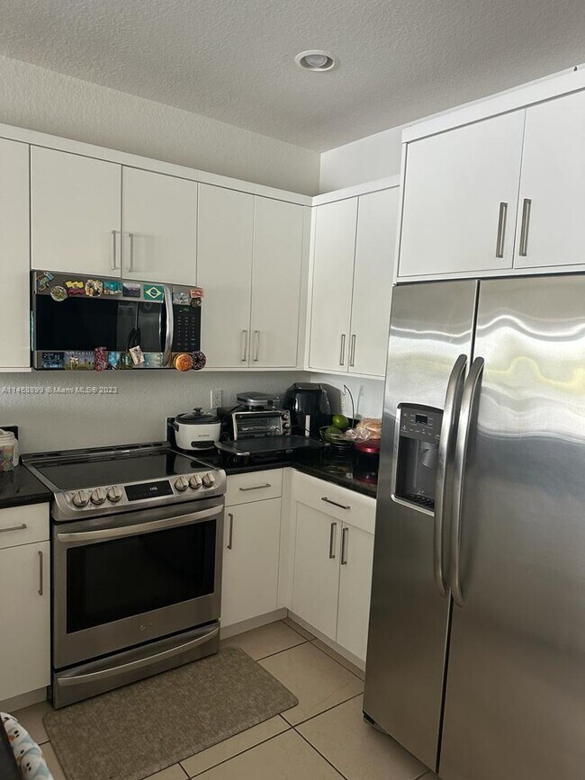 Foto del edificio - 11658 NW 87th Ln