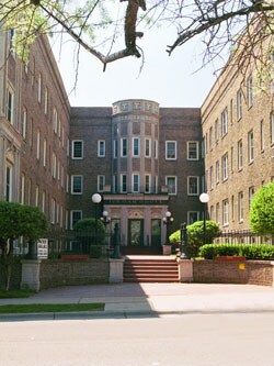 Primary Photo - 125 Oak Grove St