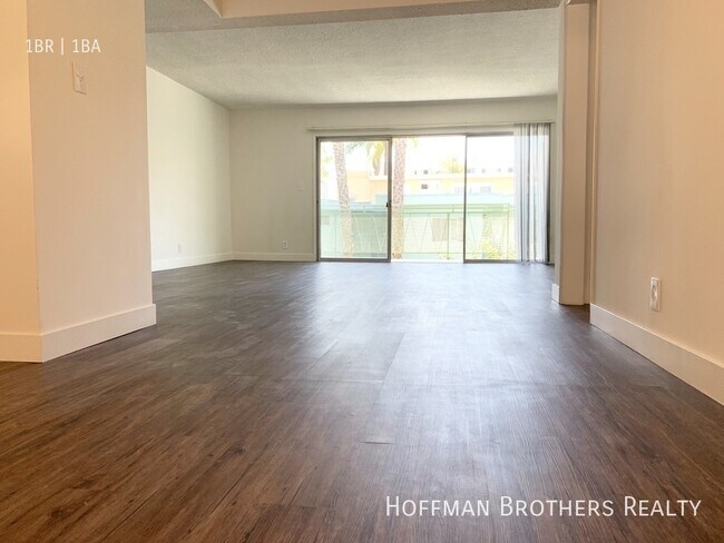 Building Photo - 3772 Lockland Dr