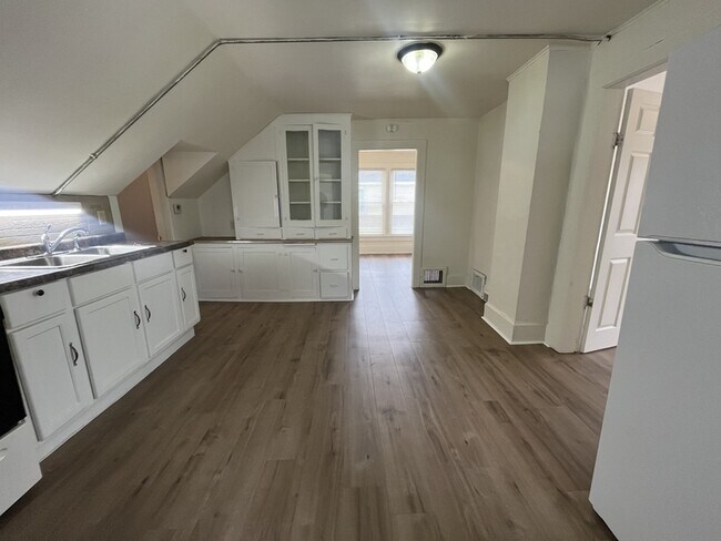 Foto del edificio - 1117 Doty St