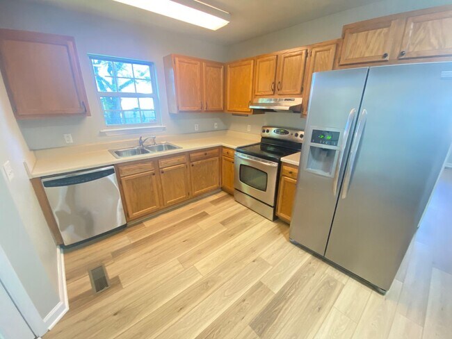 Building Photo - 214 Stroud Dr