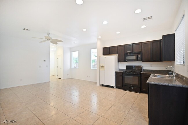 Foto del edificio - 3620 Karissa Heights Pl