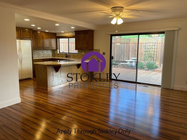 Building Photo - Stokley Properties Presents 1762 Douglas T...