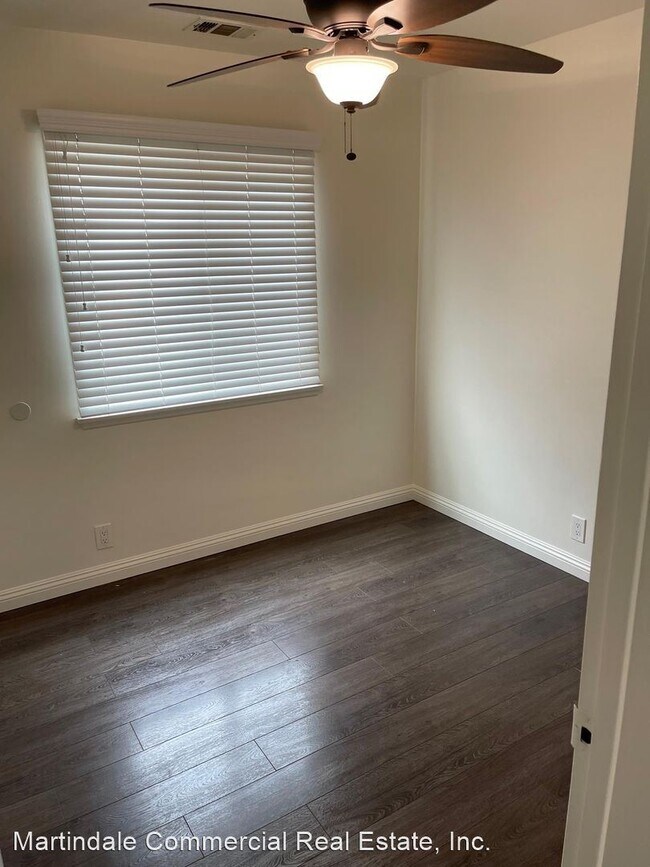 Building Photo - 3 br, 1 bath House - 965 Hollyvale Azusa