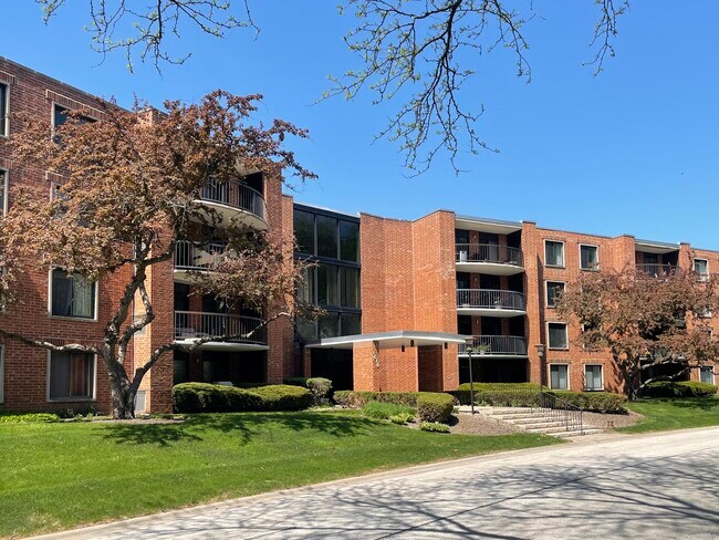 Foto del edificio - 1615 E Central Rd