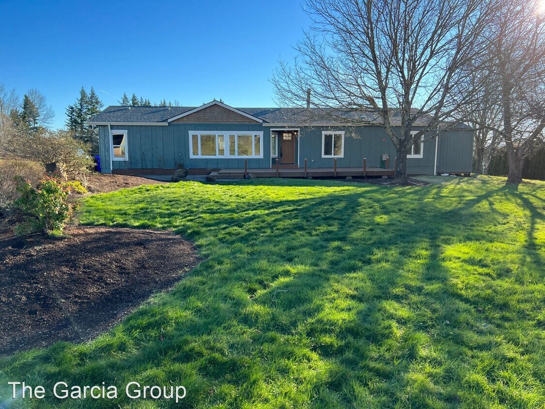 Primary Photo - 3 br, 2 bath House - 29700 E Woodard Rd