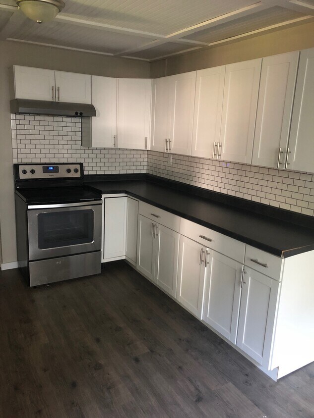 302 S 5th St, Marquette, MI 49855 Townhome Rentals in Marquette MI