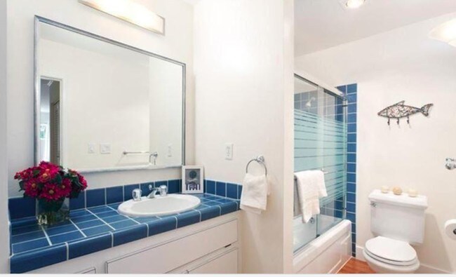 Baño con bañera/ducha - 5140 Diamond Heights Blvd