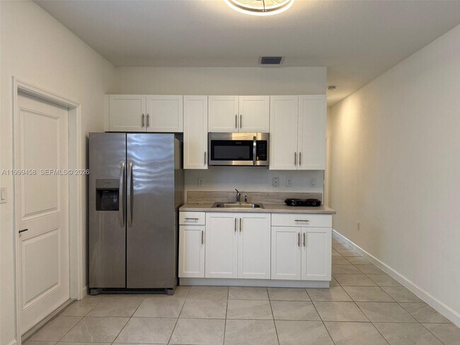 Foto del edificio - 11909 SW 244th St