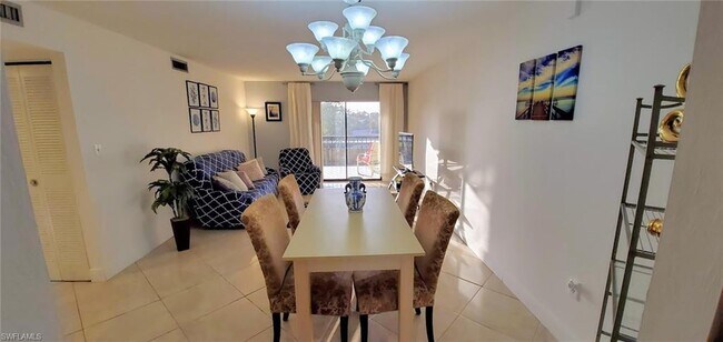 Foto del edificio - 2121 Collier Ave