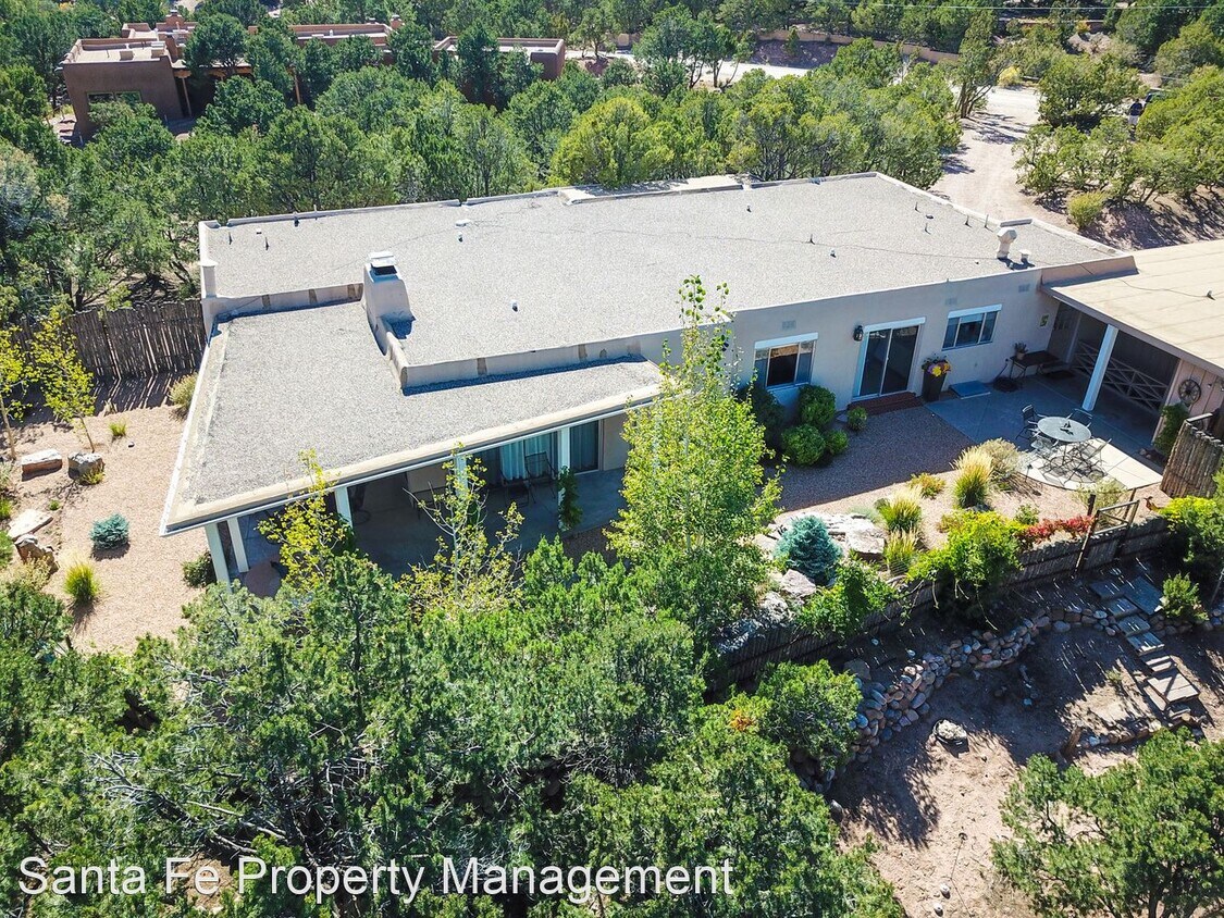 Primary Photo - 3 br, 2.5 bath House - 1041 Mansion Ridge ...