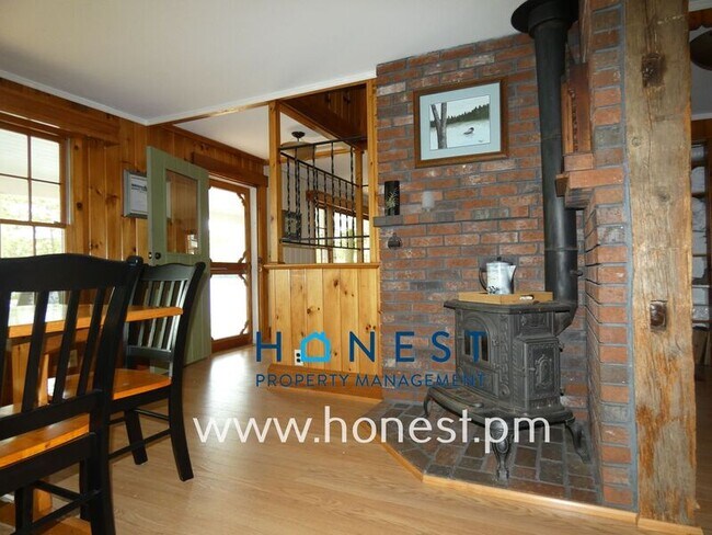 Foto del edificio - 163 Loon Cove Ln