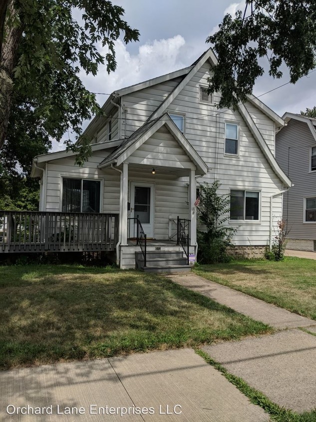 Primary Photo - 3 br, 1.5 bath House - 642 Eastland