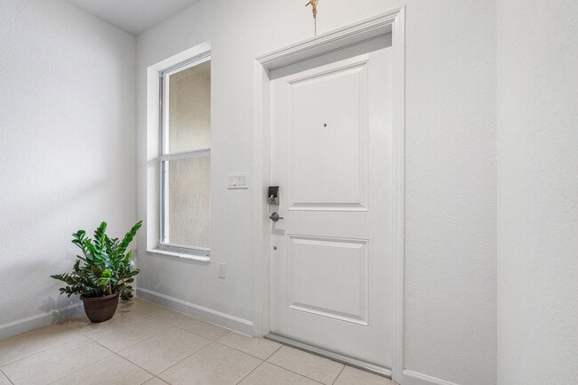 Building Photo - 2781 NW 55th Way