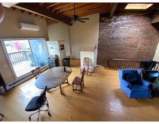 Building Photo - 527 Massachusetts Ave