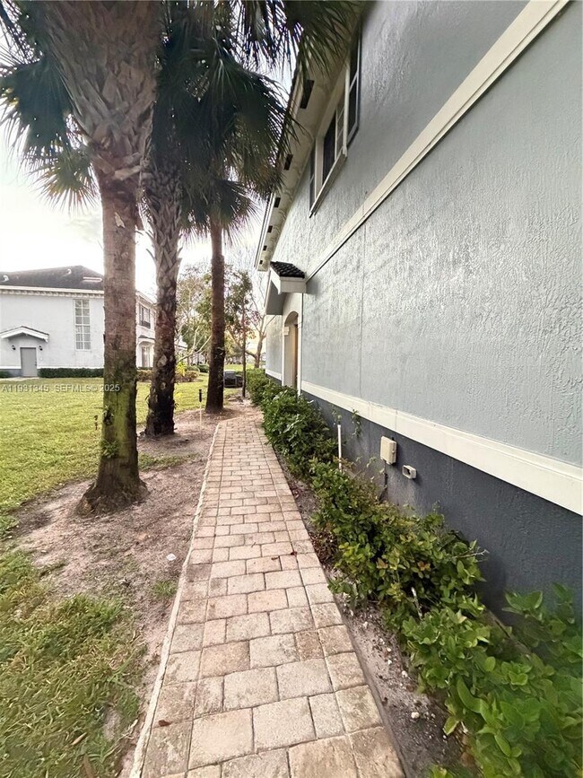 Foto del edificio - 1415 NW 34th Way