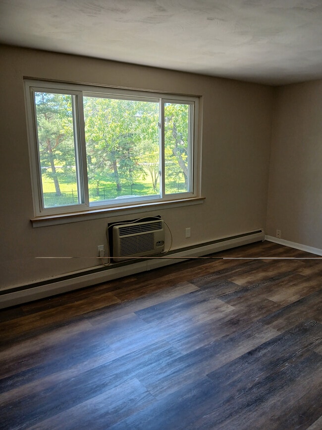 Living Area - 40 Mallory Rd