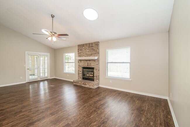 Foto del edificio - 8437 Hamden Rd