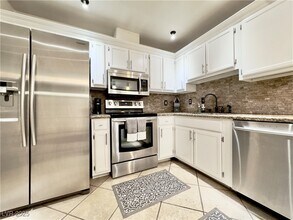 Building Photo - 9070 Spring Mountain Rd