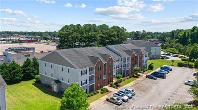 Foto del edificio - 625 Marshtree Ln