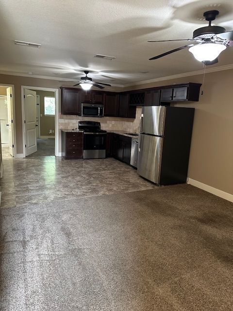 Foto del edificio - Modern 3-Bed, 2 Bath Townhome Near Brighto...