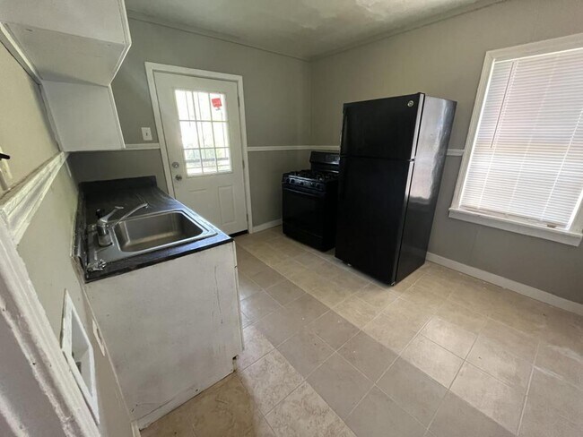 Foto del edificio - 1322 Lambert St