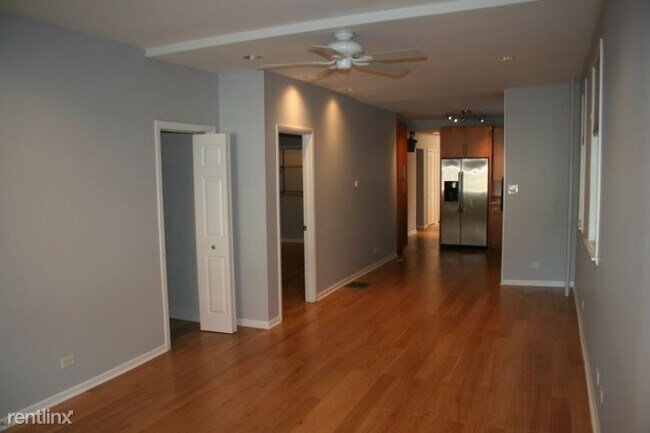 Building Photo - 519 N Marshfield Ave