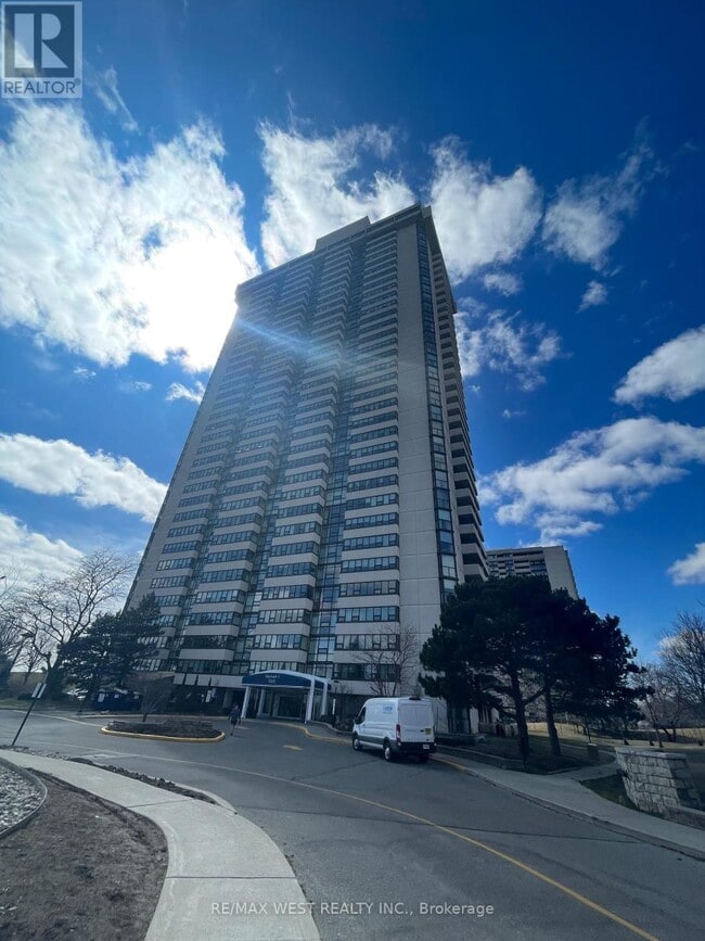 Building Photo - 3303 Don Mills Rd.