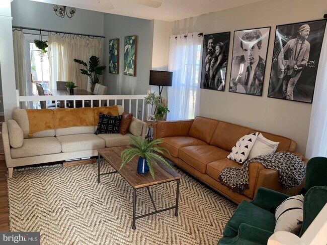 Foto del edificio - 15265 Larkspur Ln