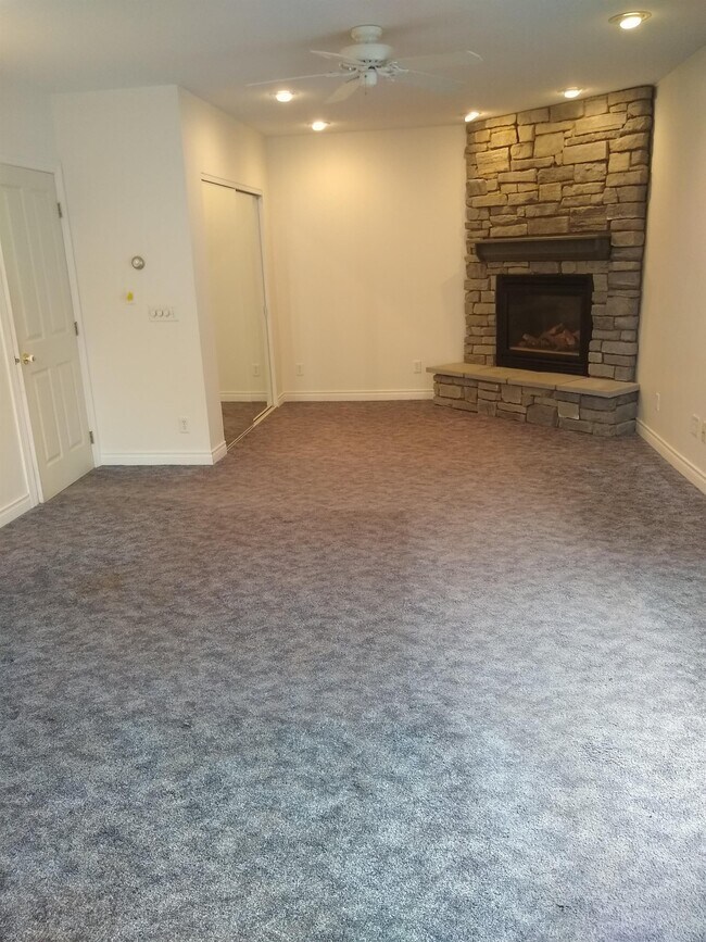 1007 Dewey Ave NE, Bemidji, MN 56601 House Rental in Bemidji, MN