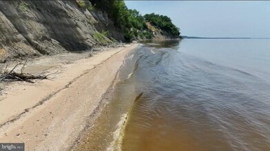 Building Photo - 2492 N Independence Dr