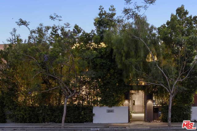 Foto del edificio - 2341 Wilson Ave