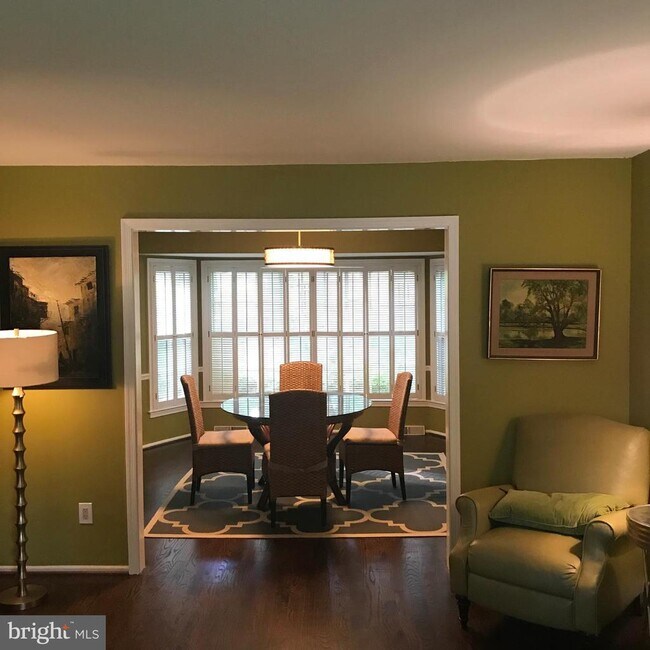 Foto del edificio - 2223 Abbotsford Dr