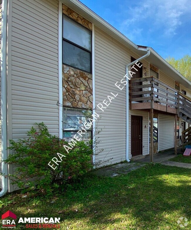 Building Photo - 508 Landview Dr