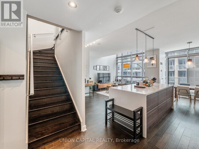 Building Photo - 21 Nelson St