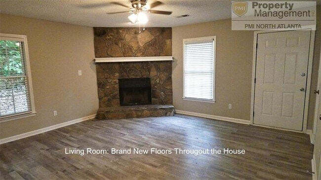 Foto del edificio - 1625 Bald Ridge Marina Rd