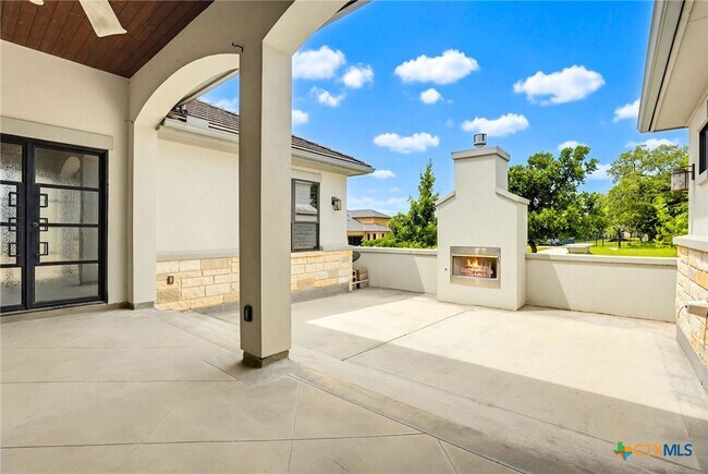 Building Photo - 2447 Wallaby Cir