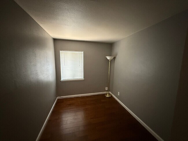 Foto del edificio - 3120 33rd Ave