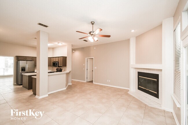 Foto del edificio - 11644 Alexis Forest Dr