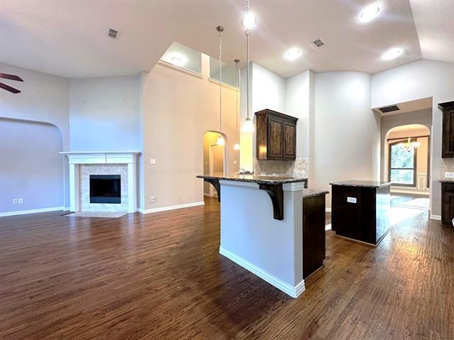 Building Photo - 2453 Ranchview Dr