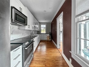 Building Photo - 1310 Anita St