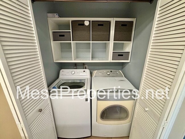 Building Photo - 926 W Philadelphia St