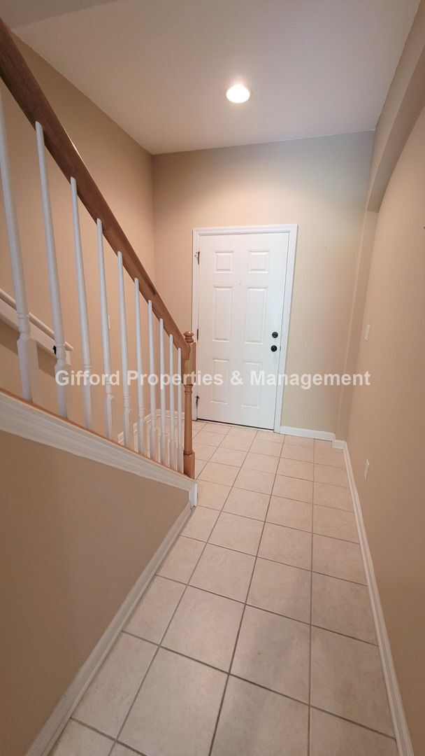 Foto del edificio - Beautiful Stonefield at Bartram Park Townhome