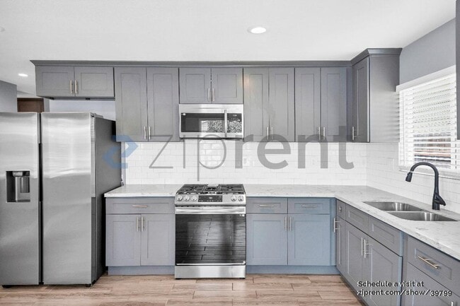 Building Photo - 9320 Ives St