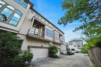 Building Photo - 2318 Camden Dr