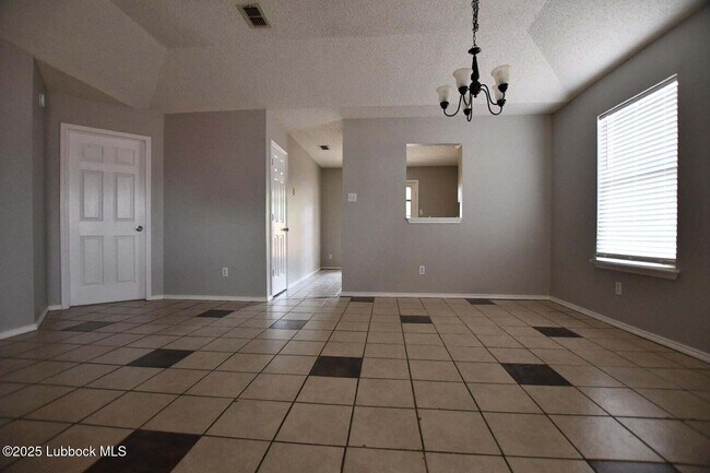 Foto del edificio - 6114 6th St