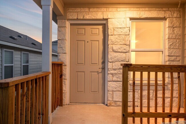 Building Photo - This beautiful single-story home has 4 bedrooms, 2 baths, vinyl flooring throughout, an open floo...
