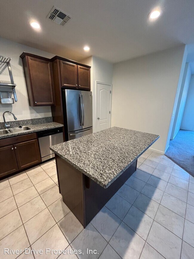 Foto del edificio - 4 br, 2 bath House - 4458 Moffitt Court