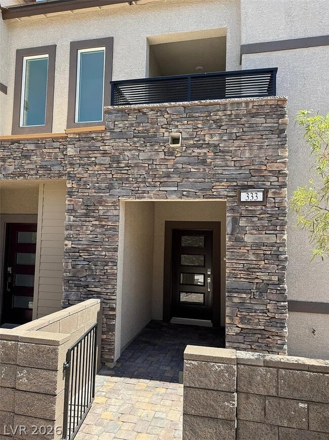 Building Photo - 333 Laurel Peak Dr